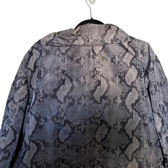 St. John Lightweight Snake Print Double Ruffle Collar Jacket - Picture 4 of 6